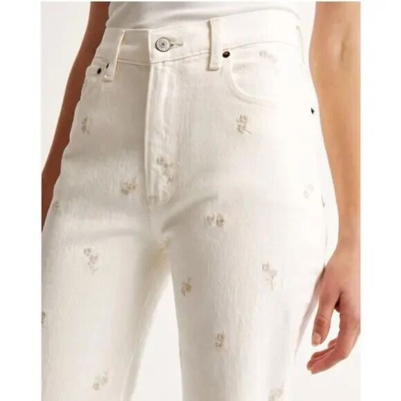 Abercrombie & Fitch 90s Relaxed Hi Rise Jeans Floral Embroidery, Size 26 2R, NWT - Picture 3 of 10